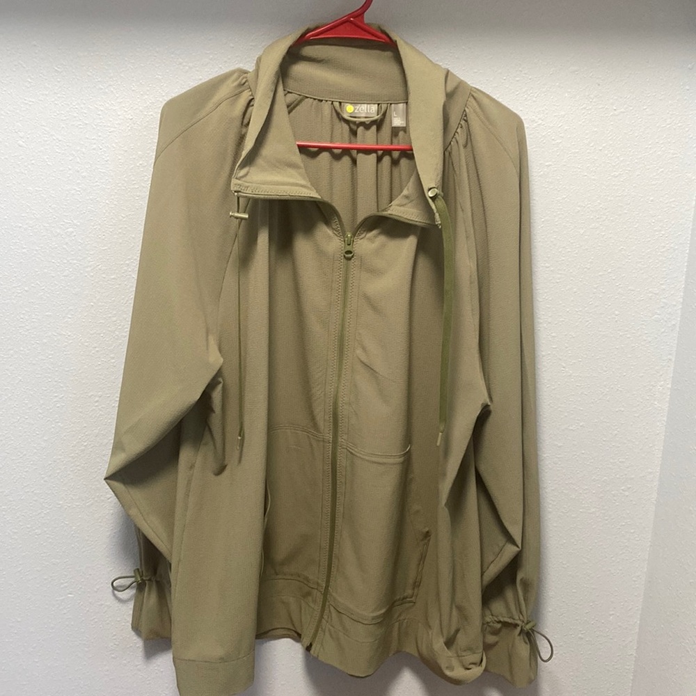 Zella Explore military green Jacket